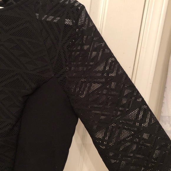 H&M Mesh Aztec Sleeved top - Picture 4 of 5